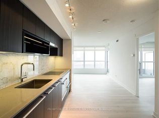 80 Queens Wharf Rd #1115, Toronto, ON M5V 0J3