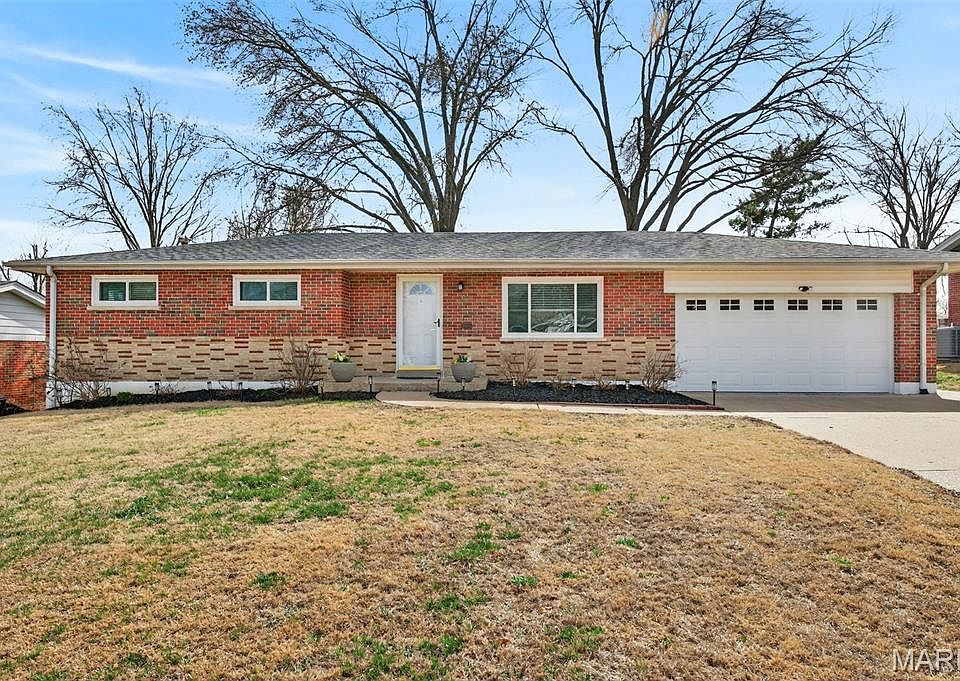 1st image of 9840 Lakeford Ln