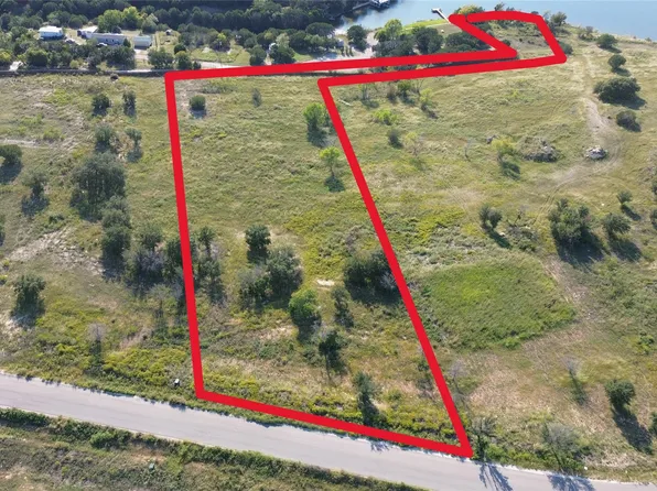 718 Rc Luker Ct, Granbury, TX 76048