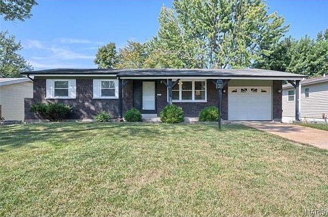 1st image of 5561 Valleyside Ln
