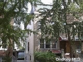 1st image of 90-17 32nd Avenue