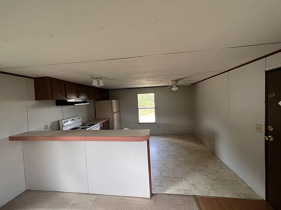 3rd image of 13568 Ridgewood Dr #10896006