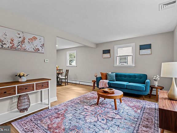 5th image of 387 Larchwood Ave