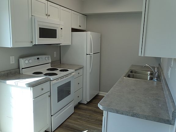 4th image of 2118 E Glendale Blvd