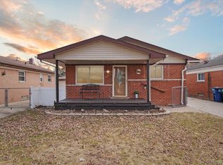 7532 Cardwell St, Westland, MI 48185