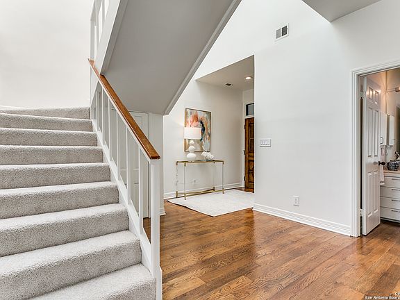 4th image of 121 ARCADIA PL #E