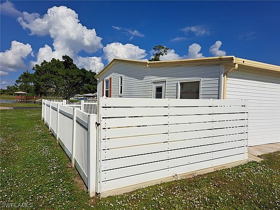 4th image of 9816 Cattail Ct
