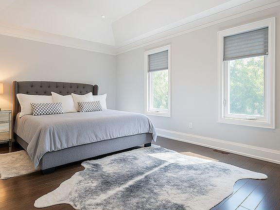 Bedroom A: $1,130 Private room with Queen sized bed