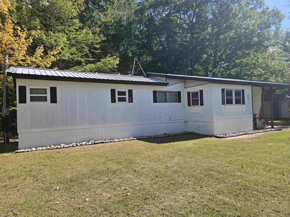 5680 Peggy Dr, Harrison, MI 48625