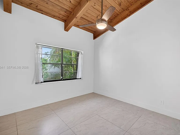 2619 S Parkview Dr — Photo 47
