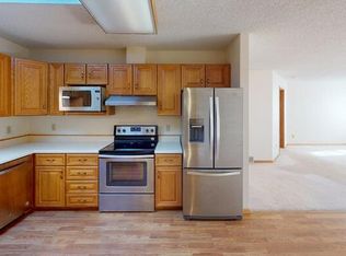 3405 Montreal St #9, Bismarck, ND 58503