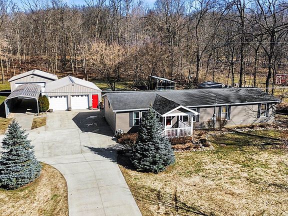 3rd image of 3353 Babylon Rd