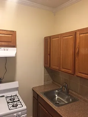 Rented by Sally Raia LLC | media 25