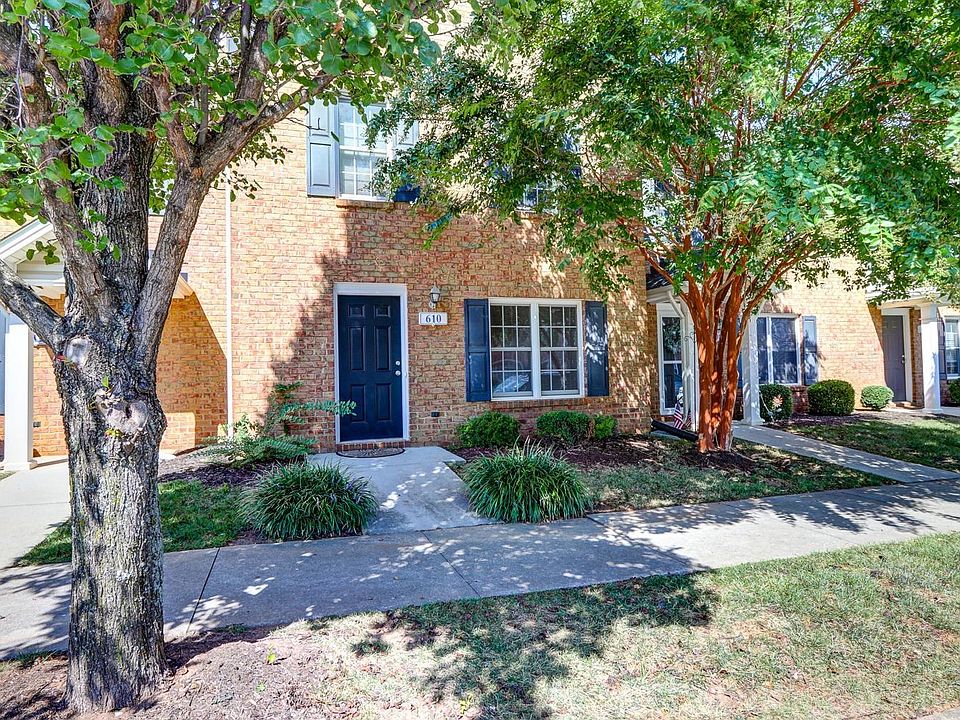 1st image of 610 Capstone Dr