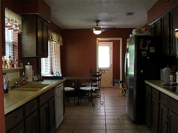 4th image of 435 Candlewood Dr