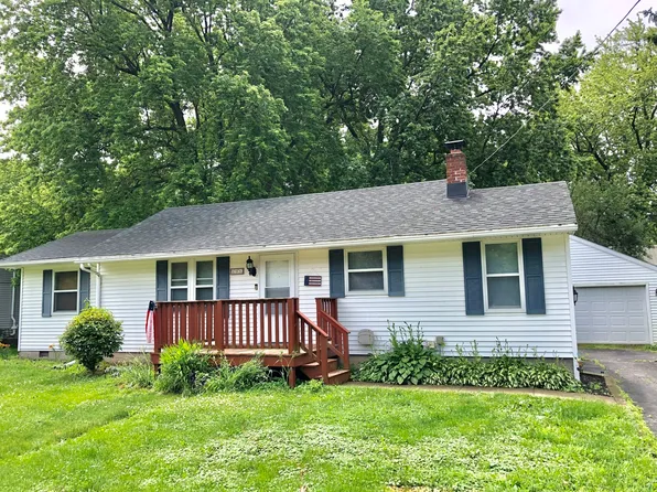 306 S Malta Rd, Malta, IL 60150