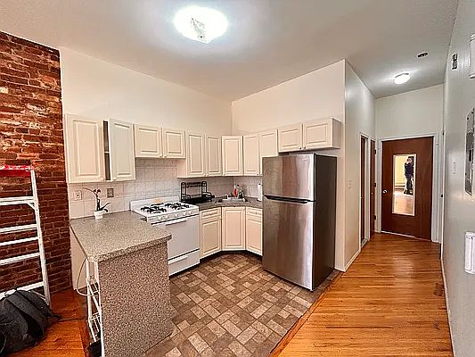 4th image of 463 5th Ave #2