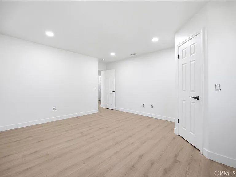 5009 Shaman Ct — Photo 31