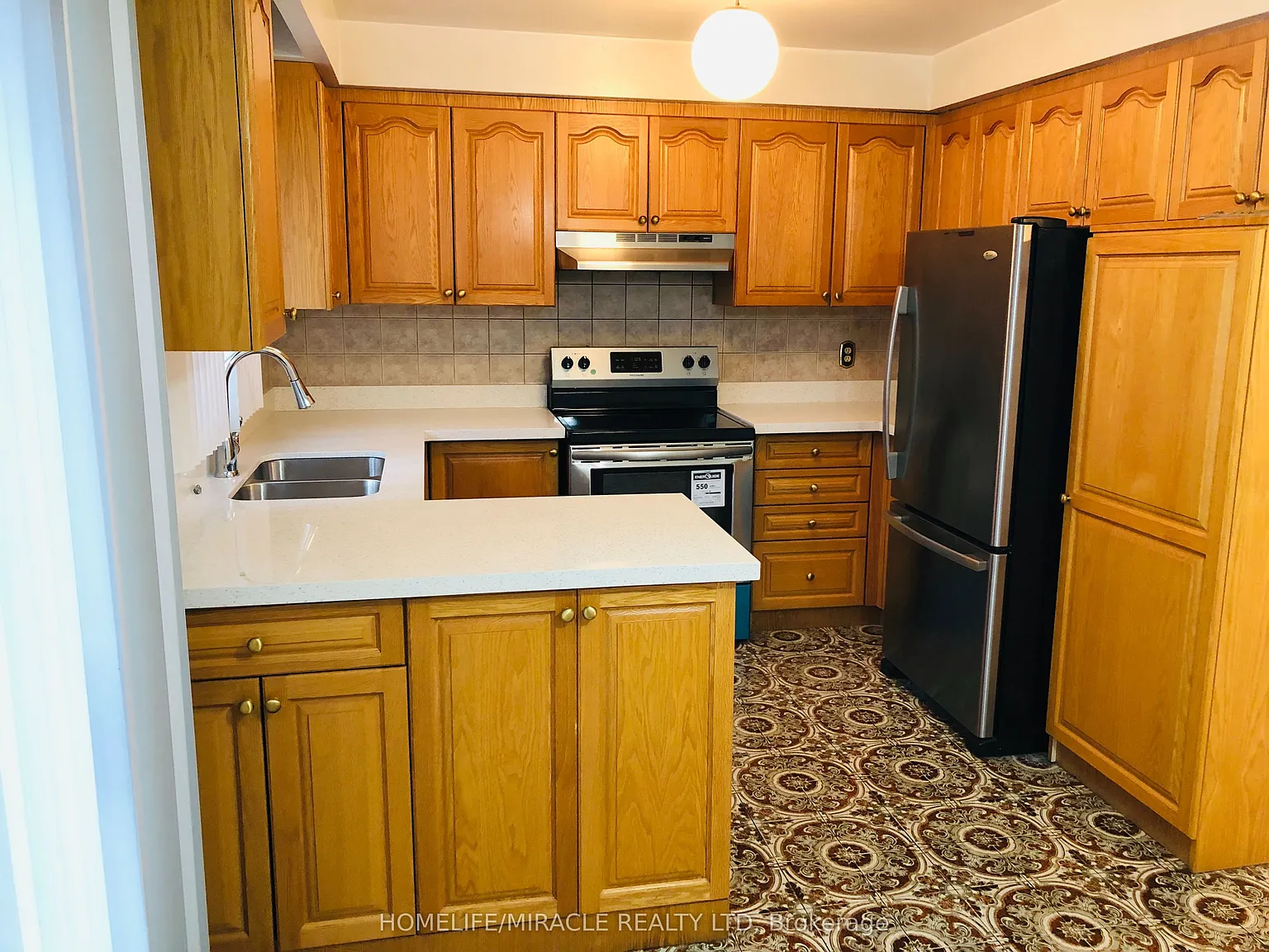 3 bed, $3,300 — Photo 4