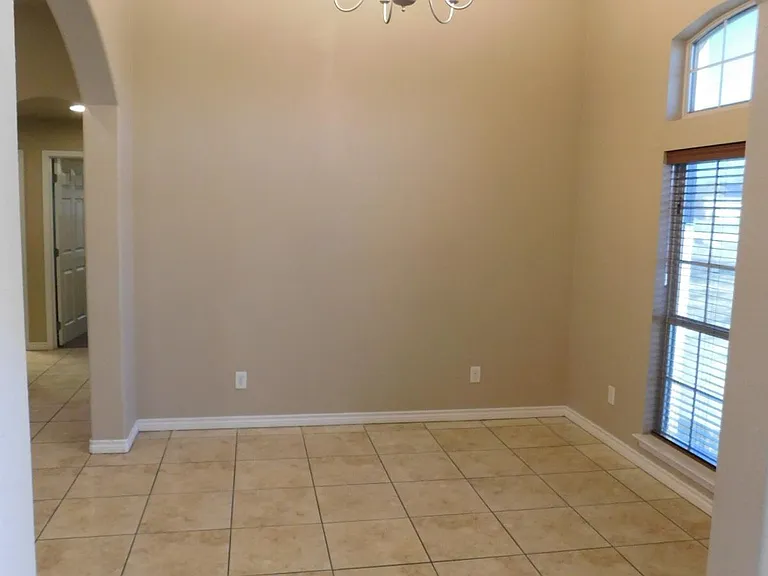 244 Ariana Ct — Photo 7