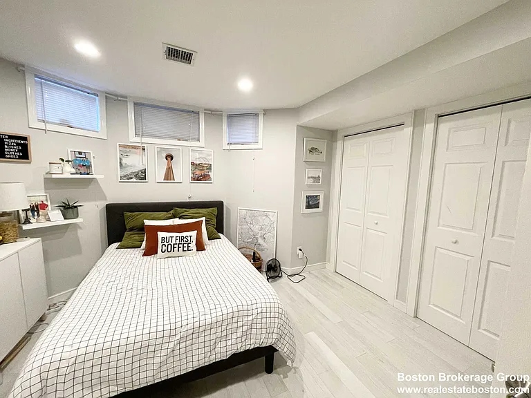 Buttonwood St — Photo 8