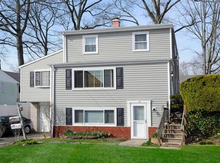17 Talbot Ln, Greenwich, CT 06830