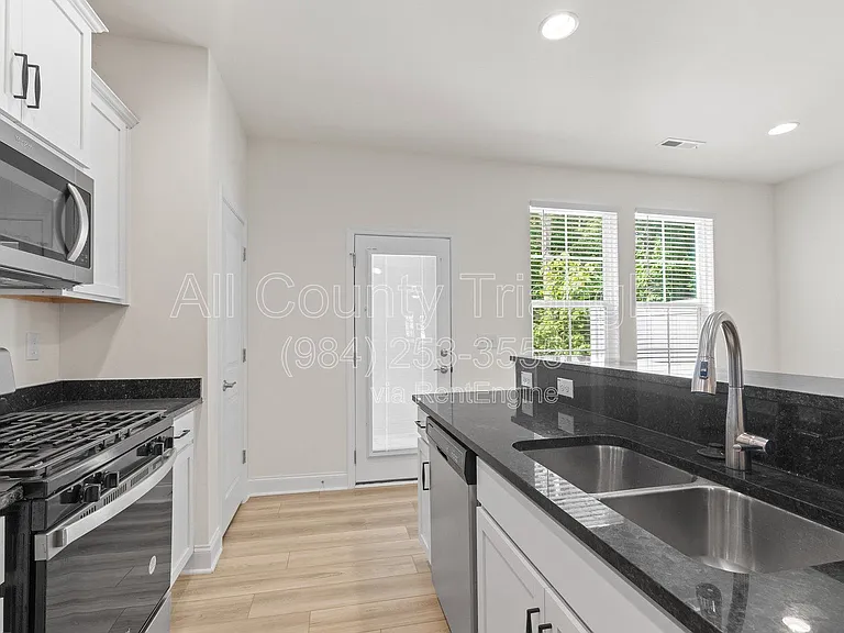 1176 Channel Drop Dr — Photo 16