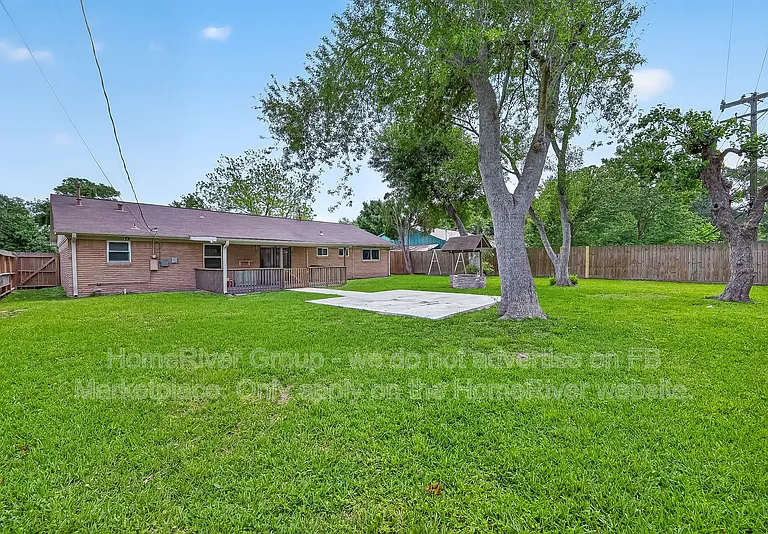 12002 Hillcroft Ave — Photo 27
