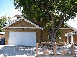 Home for Sale in East Palo Alto, California $494,000