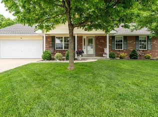 16 Scarlet Oak Ct, Troy, MO 63379