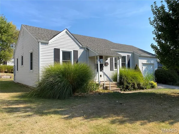 511 W 9th St, Hermann, MO 65041