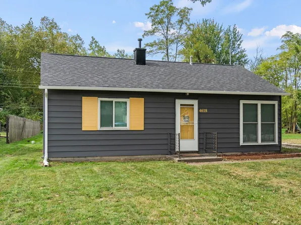 4618 W Cedar Crest Cir, Fort Wayne, IN 46809