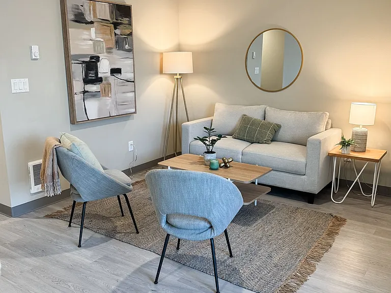 Swan Grove Apartments — Photo 13