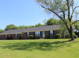 292 Shannon Oaks Dr, Harrodsburg, KY 40330