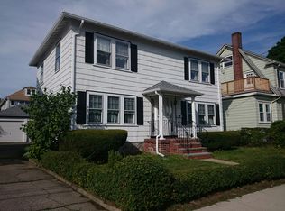212 Manthorne Rd, West Roxbury, MA 02132