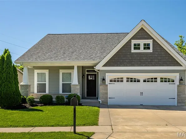 4005 Hathaway Pl, Saint Peters, MO 63304