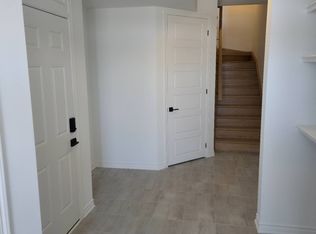 123 Pearen Ln, Barrie, ON L9J1A5