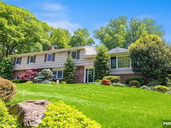 26 Kristin Pl, Old Tappan, NJ 07675