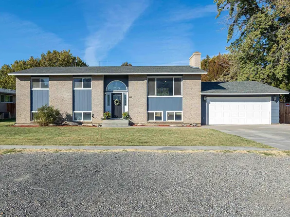 802 W 25th Ave, Kennewick, WA 99337