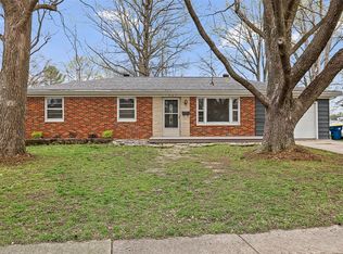 1829 Stanford Pl, Edwardsville, IL 62025