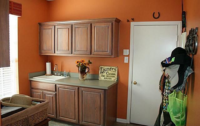 1st image of 709 Greymoor Pl