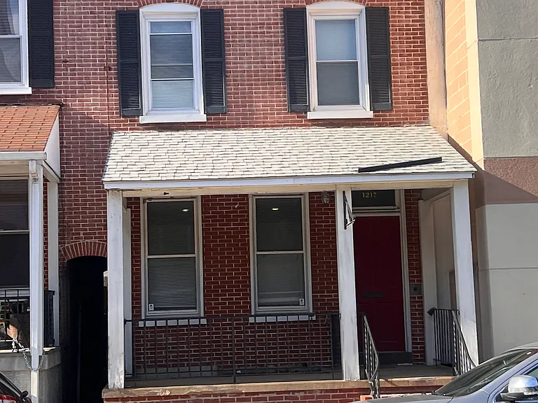 1217 N King St — Photo 28