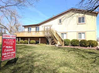 2048 Grace Ave, Rochester Hills, MI 48309