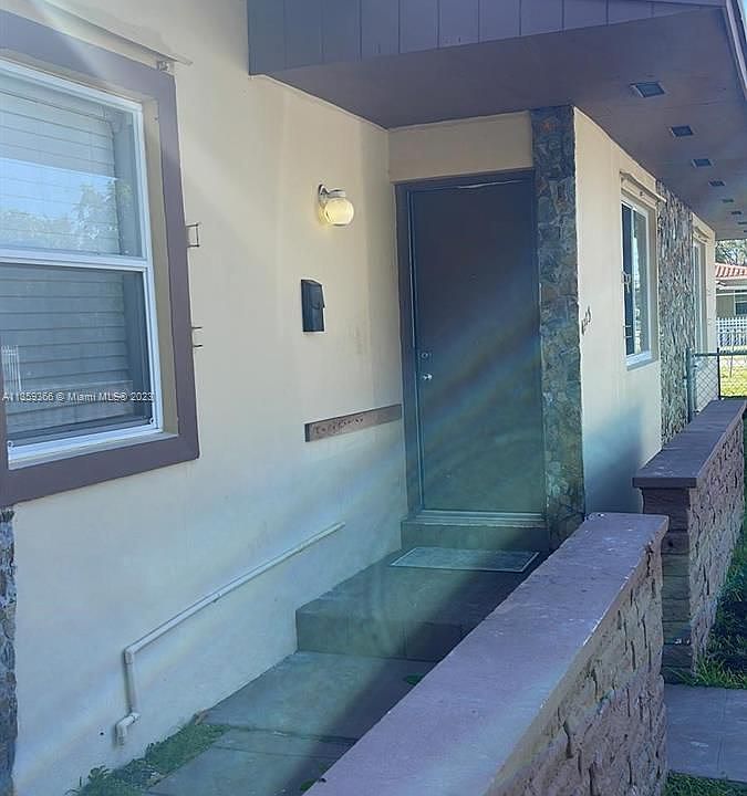 1st image of 4303 NW 14th Ave #1403