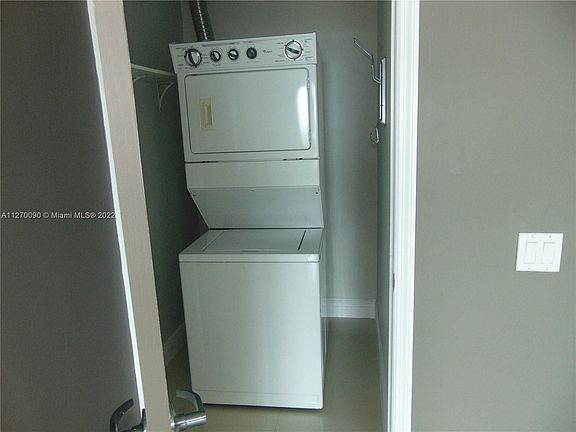 3rd image of 60 SW 13th St APT 2619