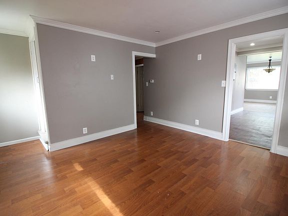 5th image of 56 Clair Ave