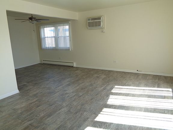 3rd image of 8130 Marion Dr APT 3E