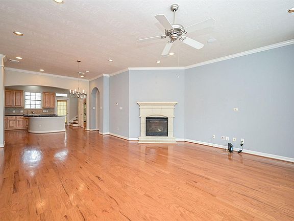 3rd image of 7933 Telluride Dr