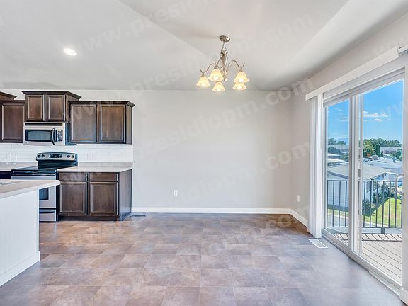 4th image of 521 N 1110th St W