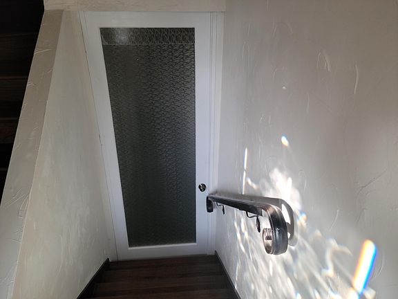 2nd image of 213 Scenic Dr Unit C